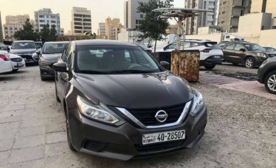 للبيع نيسان التيما 2017