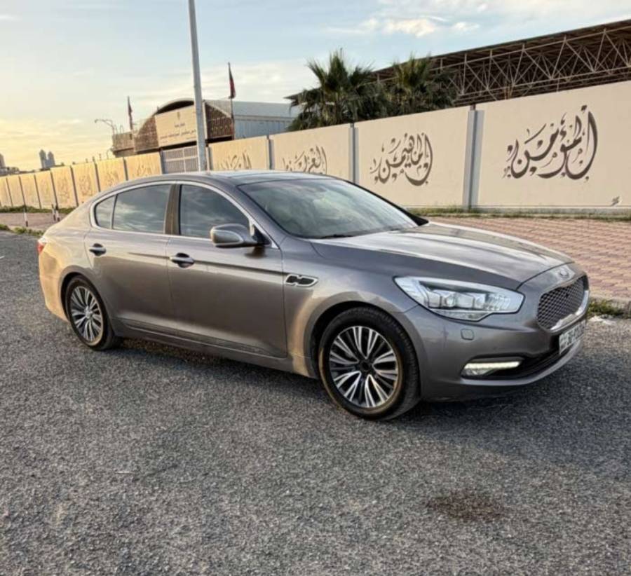 كیا كرويس  2016