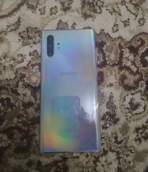 للبيع تلفونين اس 23 لترا و نوت 10 بلس