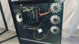 للبيع بي سي 2060