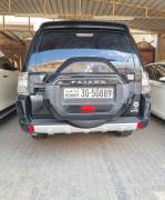 للبيع ميتسوبيشي باجيرو 2015