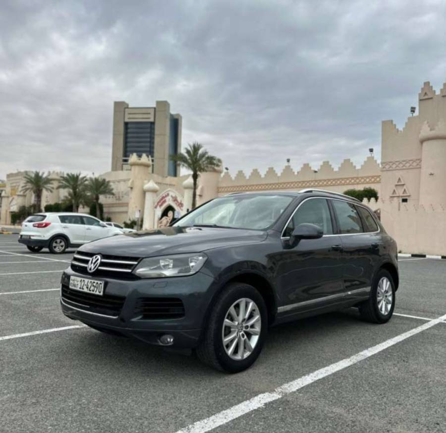 للبيع فولكسفاغن طوارق 2014