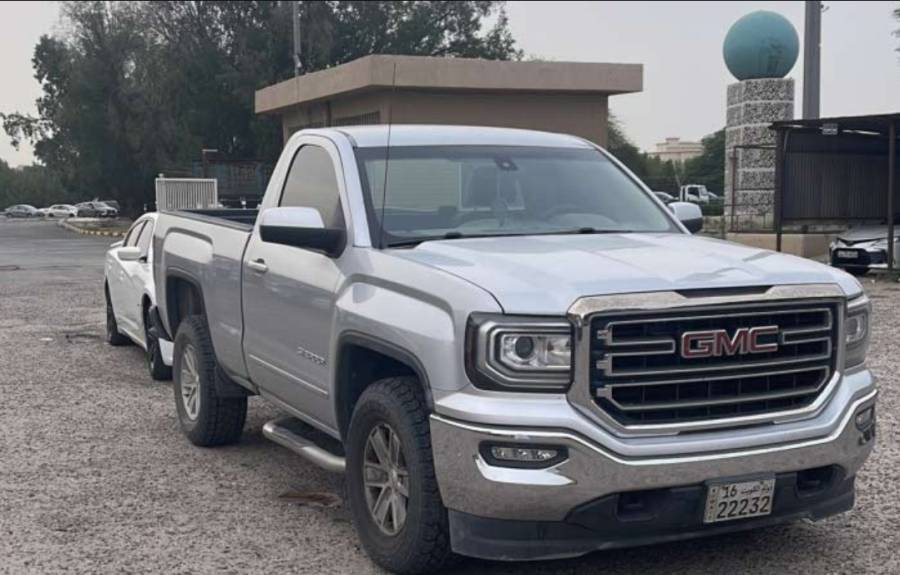 GMC Sierra 2018 SLE للبيع