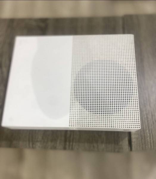 اكس بوكس ون اس للبيع