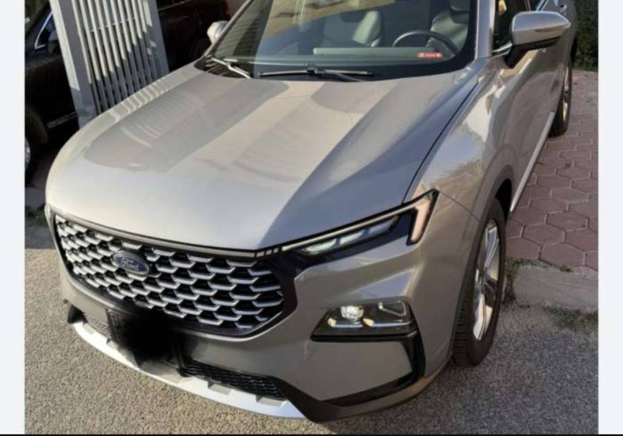 للبيع فورد تريتوري 2024 للبيع