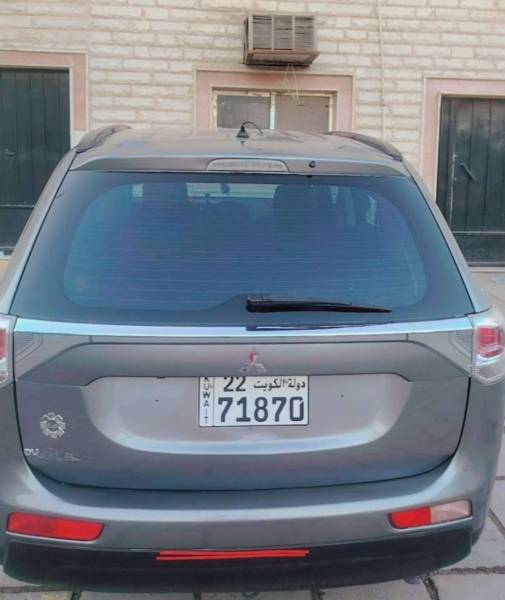 Mitsubishi outlander contact numbe SUV for 2014