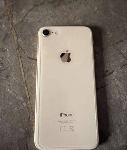 للبيع ايفون 8