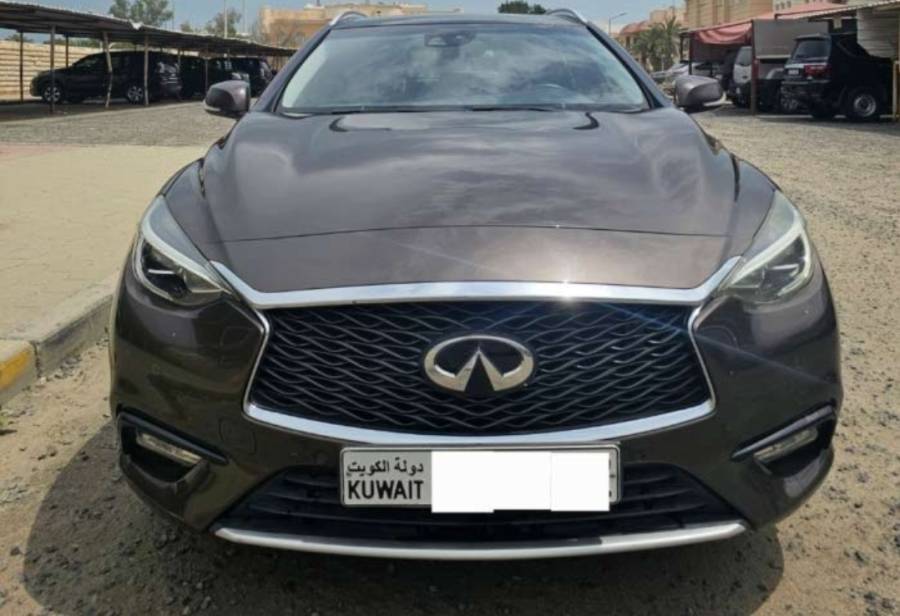 للبيع انفينيتي Q30  2018