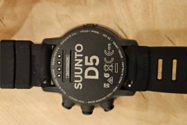 ساعة غوص Suunto للبيع