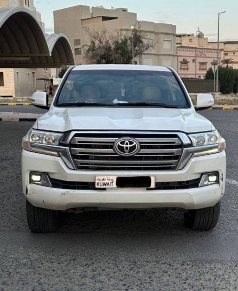 للبيع تويوتا جيب لاند كروزر GXR  2019