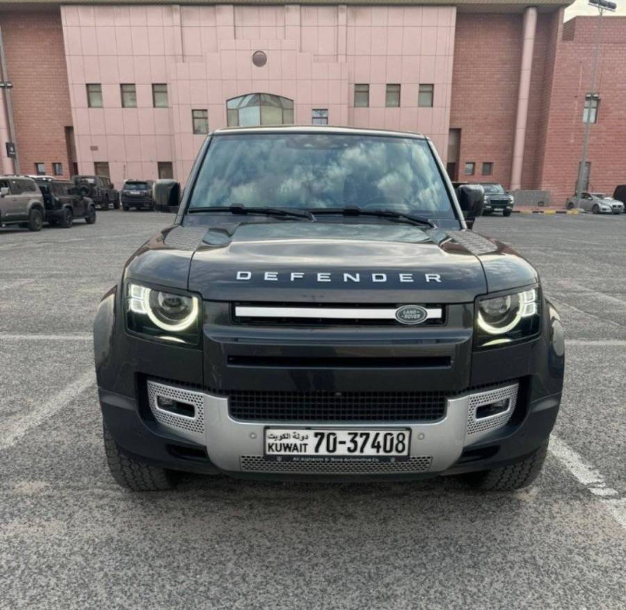 للبيع لاندروفر ديفندر ٢٠٢٣