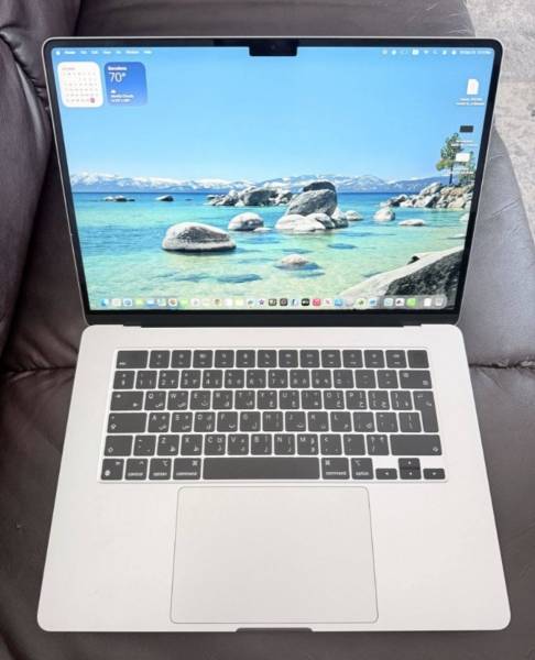 Macbook Air 15 Inch's للبيع