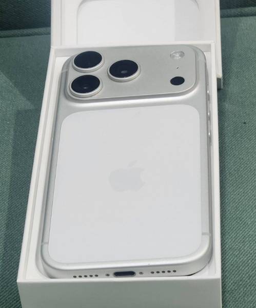 iphone 17pro للبيع