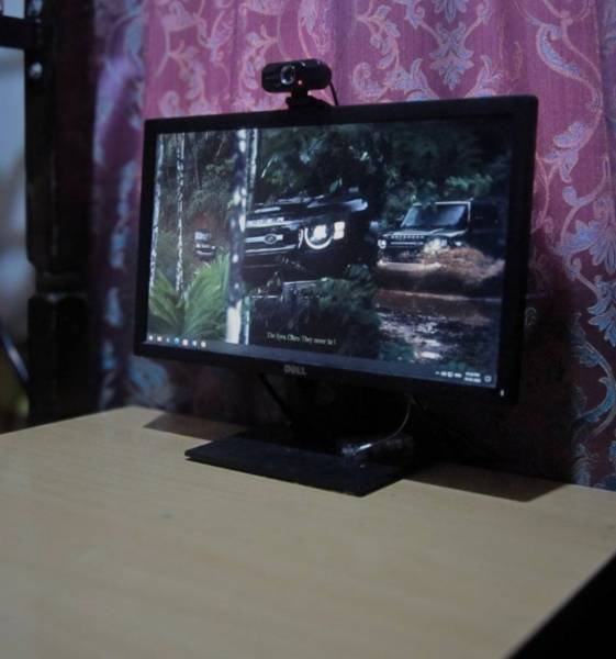 Dell i7 desktop with monitor للبيع