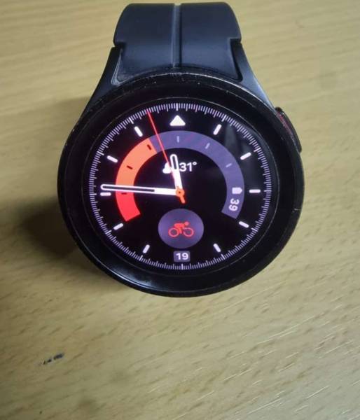 Samsung Galaxy Watch 5pro LTE للبيع