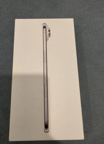 iPhone Air للبيع