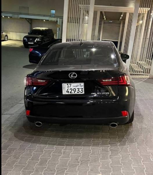 لكزس 250 is 2014 للبيع