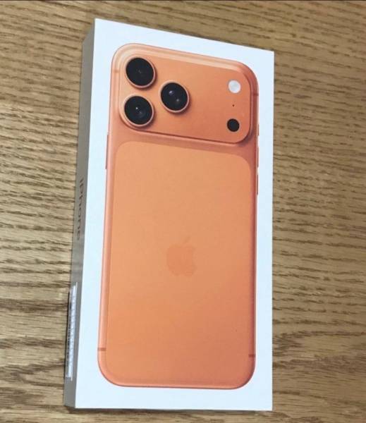 iPhone 17 Pro Max للبيع