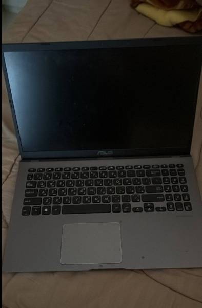 لابتوب للبيع 
