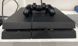Play station 4 للبيع