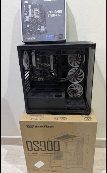 للبيع كيس مع قطع PC