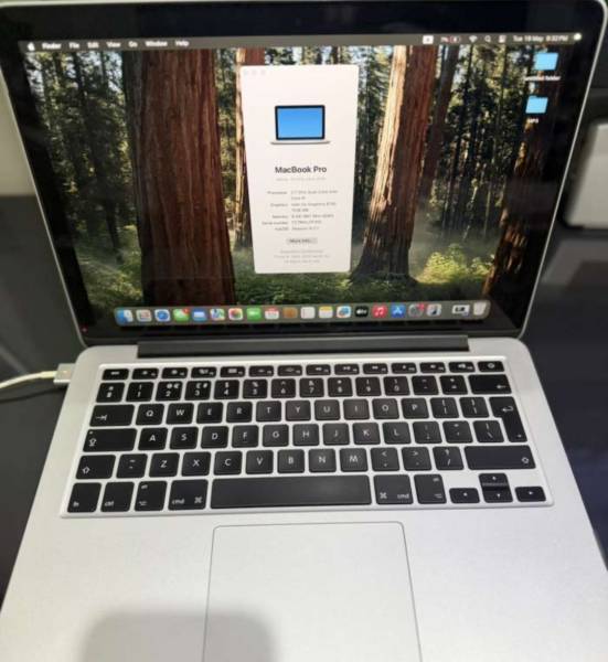 Macbook Pro للبيع