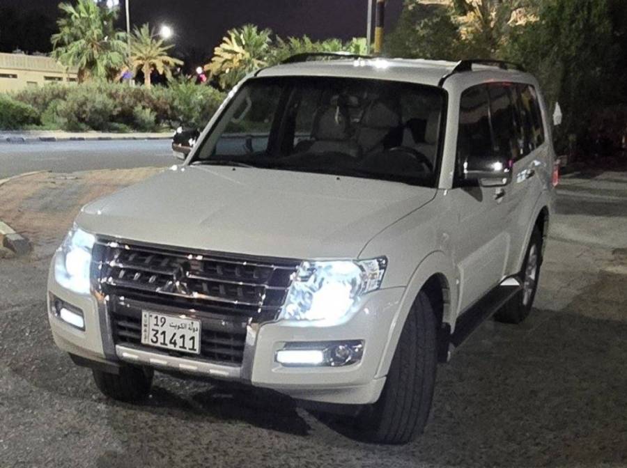 ميتسوبيشي باجيرو 2020 GLS للبيع