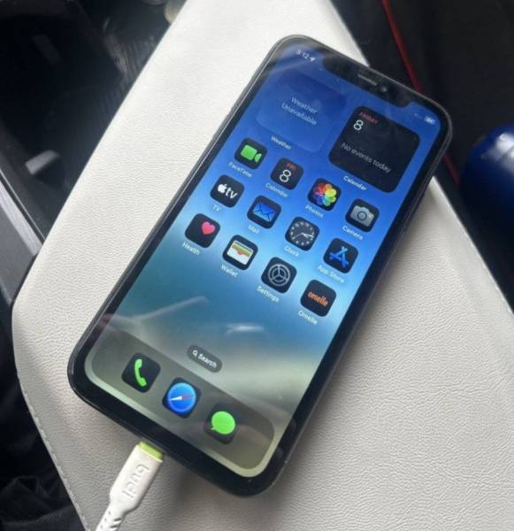 ايفون 11 للبيع