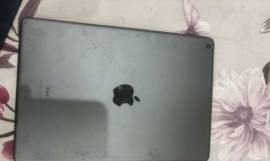 Ipad 8 للبيع