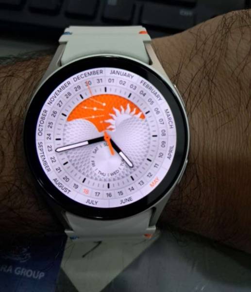 SAMSUNG WATCH 7 WIFI للبيع