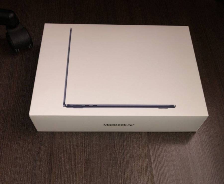 macbook air m2 16gb للبيع