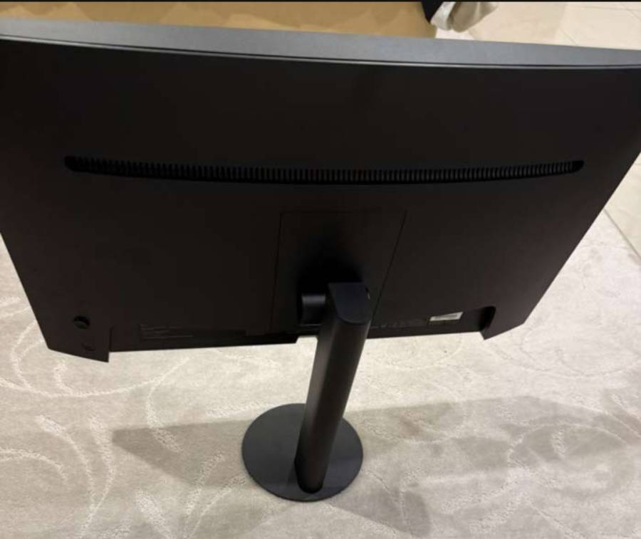Sony 27' Gaming Monitor للبيع