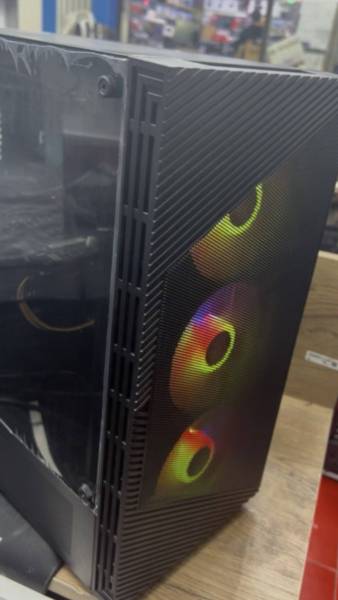 PC Gaming للبيع