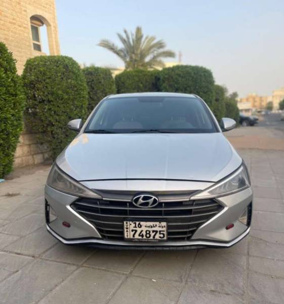 للبيع هيونداي النترا 2019