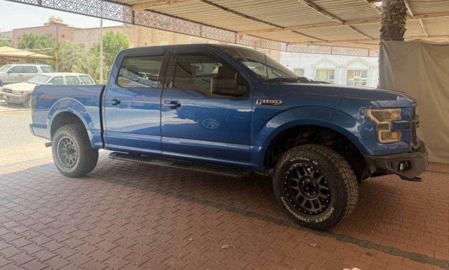 للبيع وانيت F150  2015 فورد 