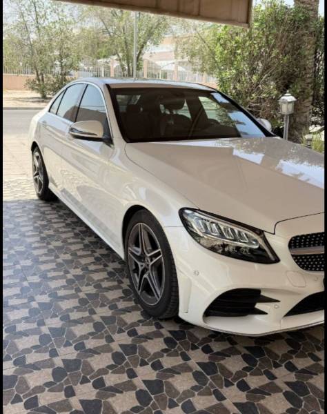 للبيع مرسيدس C200 ٢٠٢٠