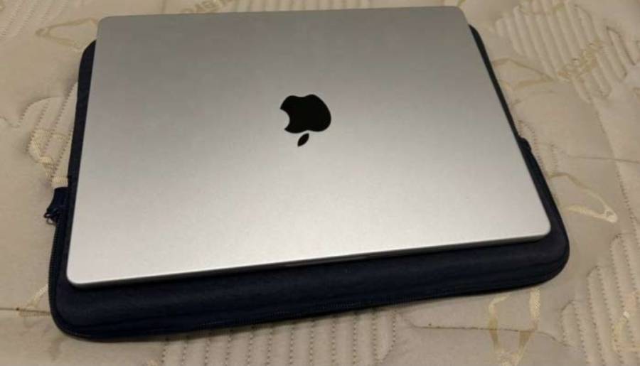 MacBook Pro M4 للبيع