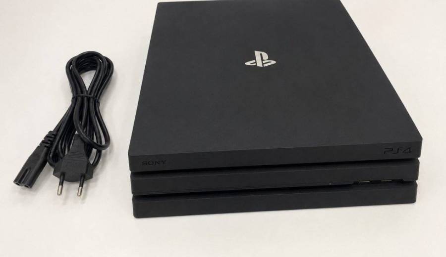 PS4 Pro للبيع