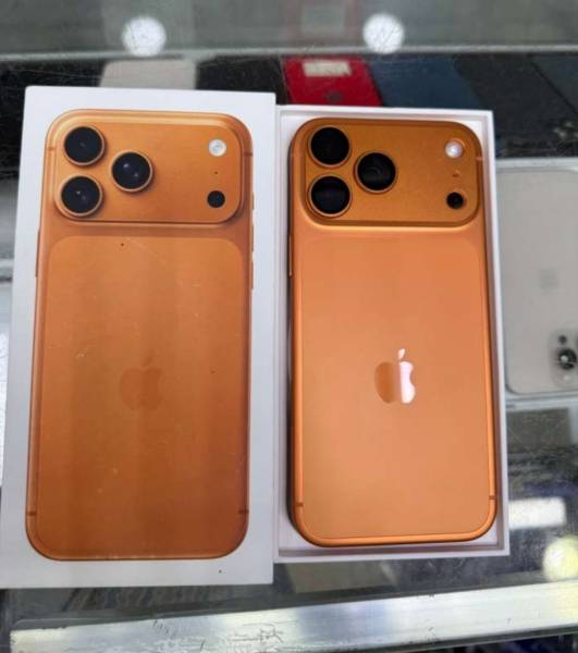 iPhone 17 Pro Max للبيع