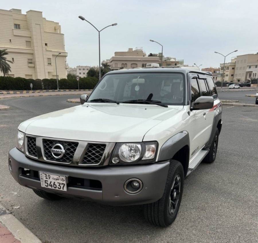 للبيع نيسان باترول سوبر سفاري 2021