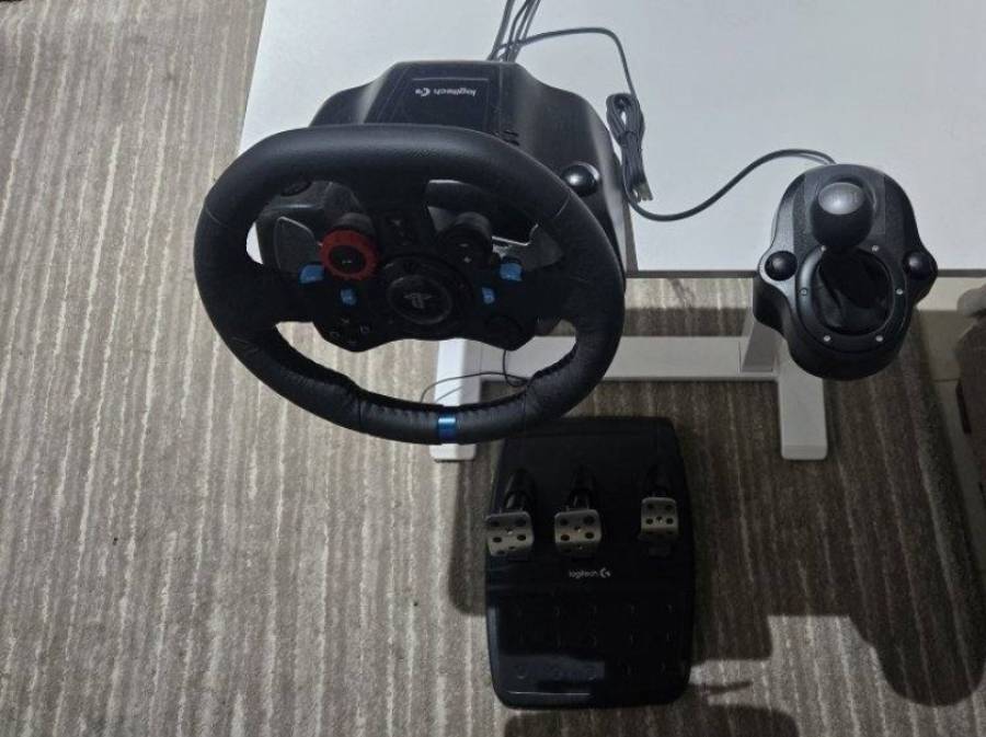 Logitech G29 Racing للبيع