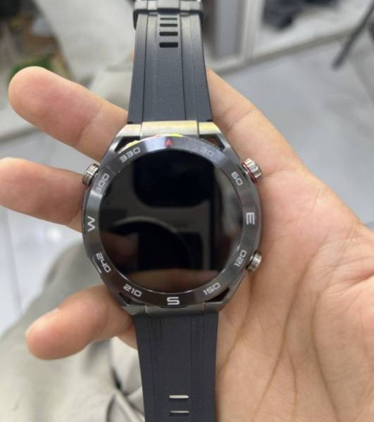 Huawei watch ultimate للبيع