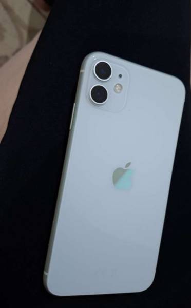 11 Iphone للبيع