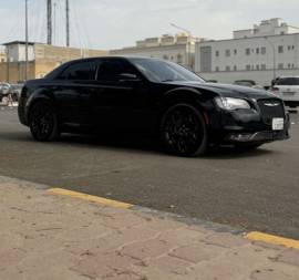 كرايزلر V6 300  2021 للبيع