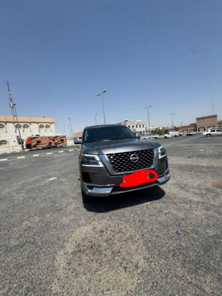 للبيع نيسان باترول بلاتينيوم 2024