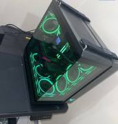Case gaming للبيع