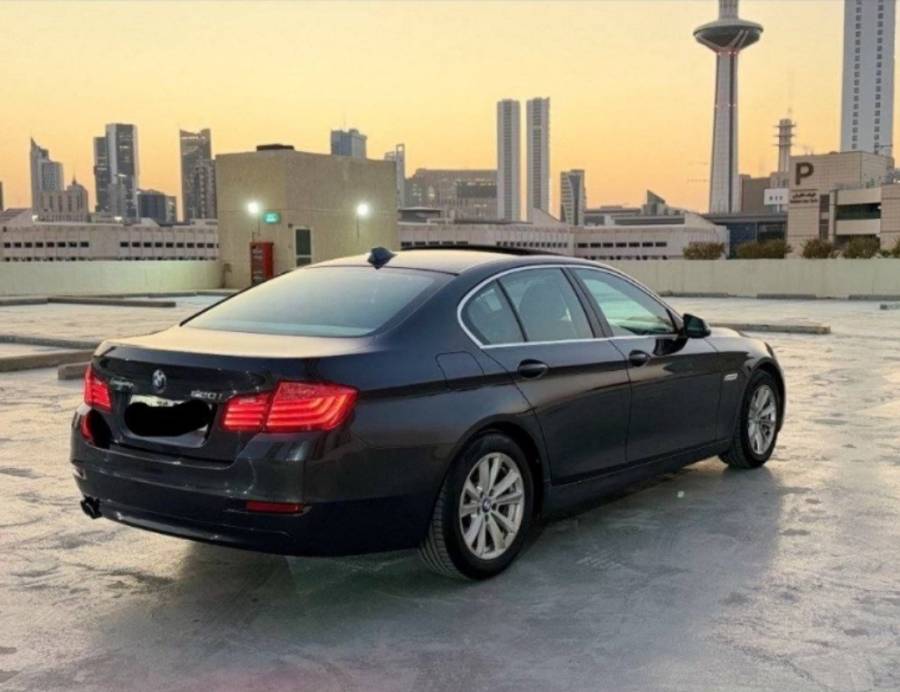 للبيع 520i BMW 2015