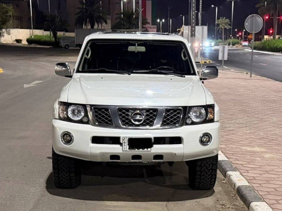 للبيع نيسان سفاري  باترول 2016