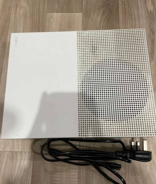 Xbox one s للبيع