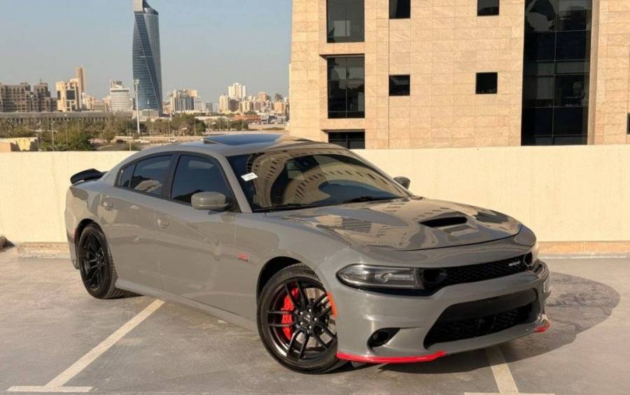 للبيع دودج شارجر SRT8 2018